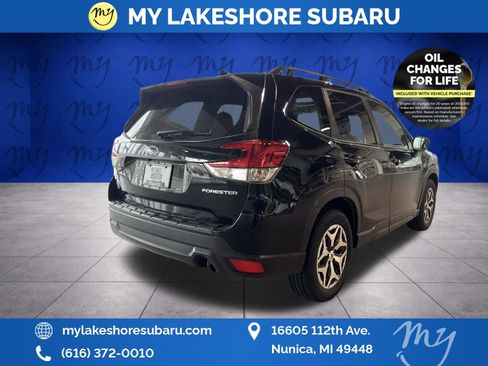 Certified 2024 Subaru Forester Premium AWD/4WD image 11