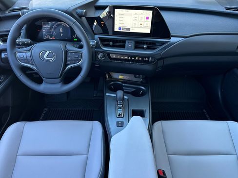 New 2026 Lexus UX 300h FWD image 15