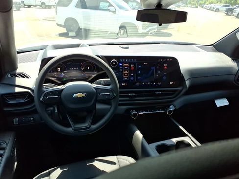 New 2026 Chevrolet Silverado EV W/T AWD/4WD image 19