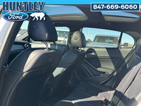 Used 2020 Mercedes-Benz GLA 250 4MATIC image 13