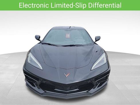 Used 2022 Chevrolet Corvette Stingray Preferred Cpe w/ Z51 Performance Package RWD image 21