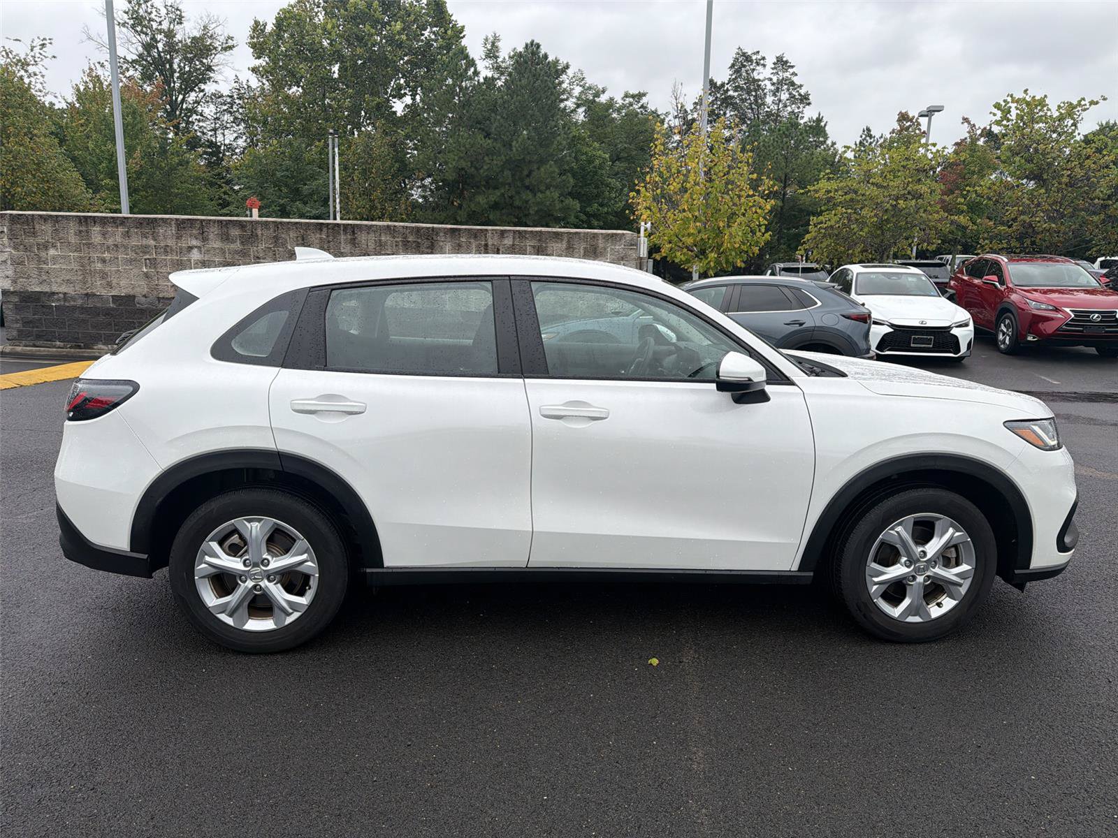 Certified 2024 Honda HR-V LX image 8