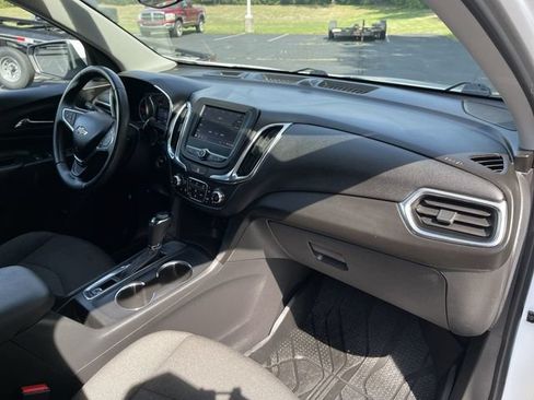 Used 2020 Chevrolet Equinox LT w/ Driver Convenience Package FWD image 28