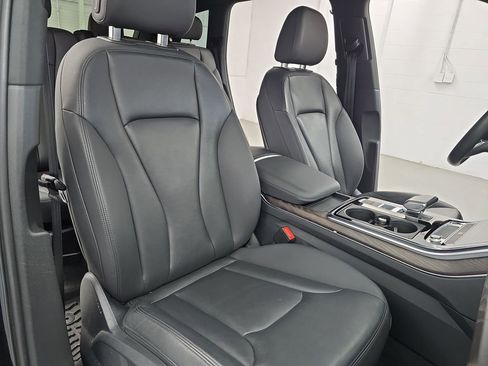 Used 2021 Audi Q7 3.0T Premium Plus w/ Premium Plus Package image 18
