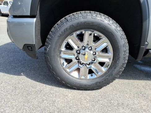 New 2026 Chevrolet Silverado 3500 High Country w/ High Country Premium Package AWD/4WD image 10