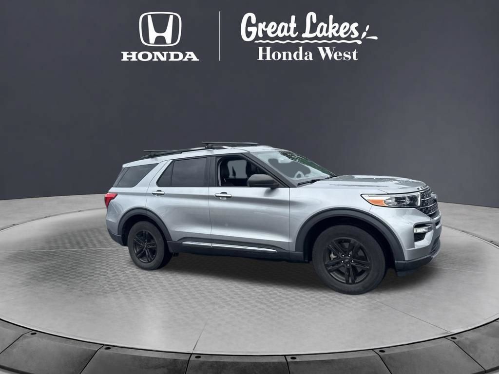 Used 2021 Ford Explorer XLT w/ Equipment Group 202A AWD/4WD image 7