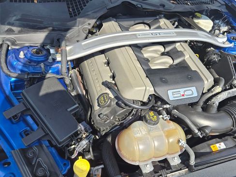 Used 2017 Ford Mustang GT w/ GT Performance Package image 11