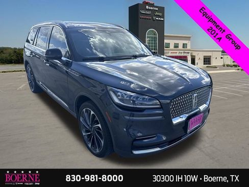 Used 2022 Lincoln Aviator Reserve w/ Equipment Group 201A AWD/4WD image 8