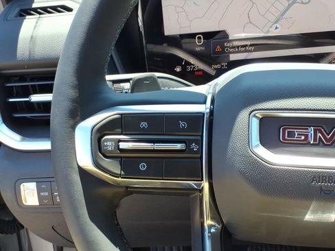 New 2026 GMC Terrain Elevation w/ Elevation Premium Package AWD/4WD image 16