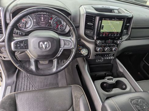 Used 2020 RAM 1500 Laramie w/ Sport Appearance Package image 13