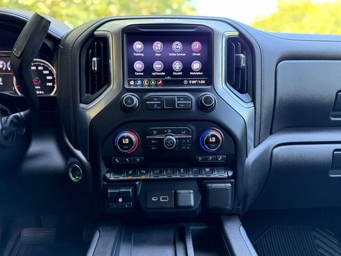 Used 2020 Chevrolet Silverado 2500 LTZ w/ LTZ Premium Package image 23