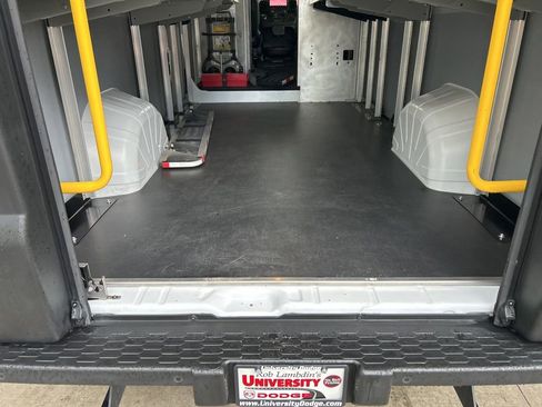 Used 2024 RAM ProMaster 3500 w/ Delivery Van Package FWD image 27