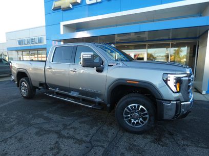 New 2026 GMC Sierra 3500 SLT w/ SLT Premium Package
