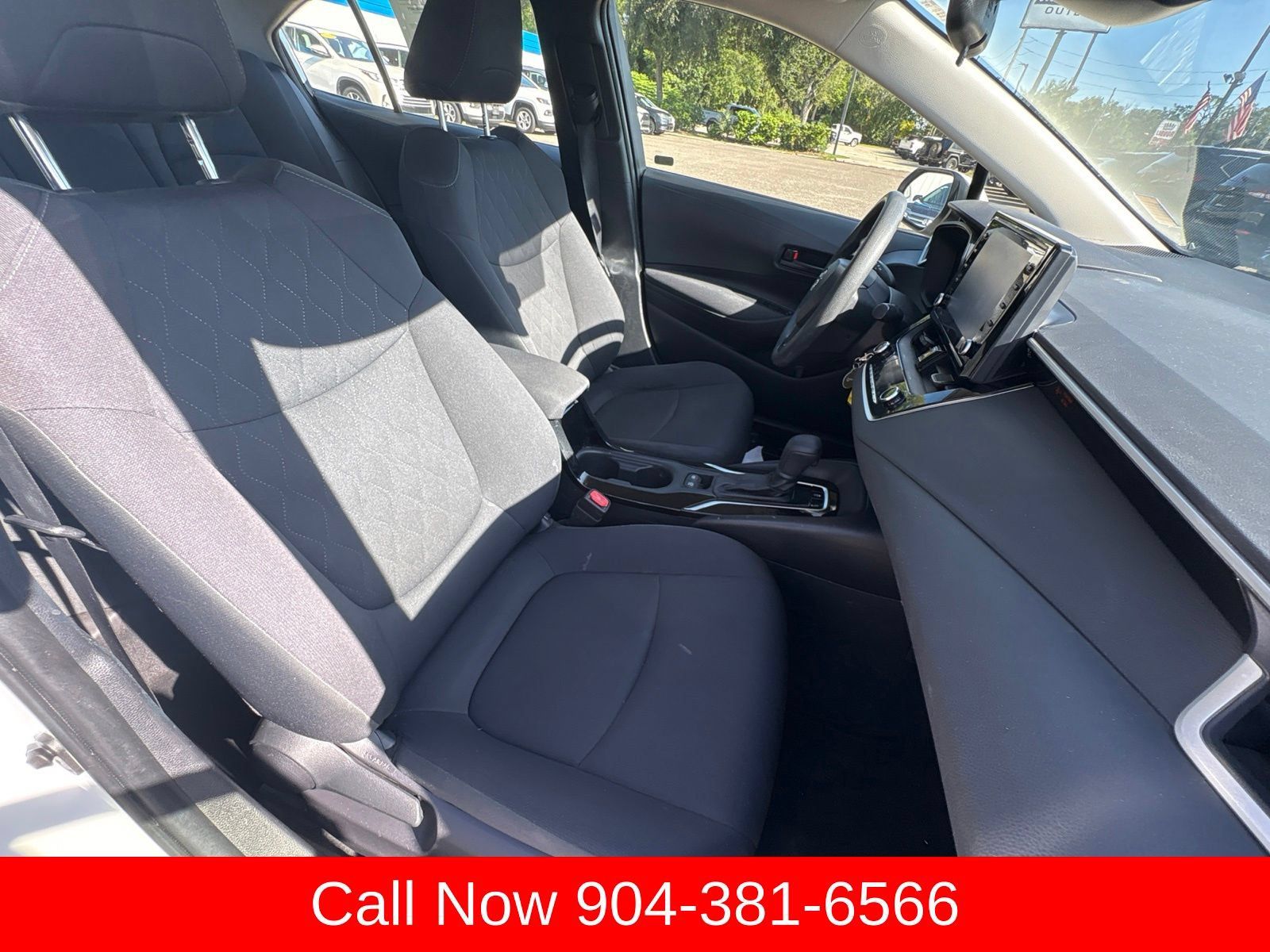 Used 2022 Toyota Corolla LE FWD image 16