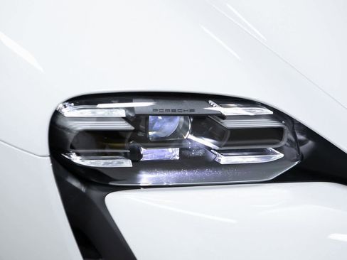 Certified 2024 Porsche Taycan image 33