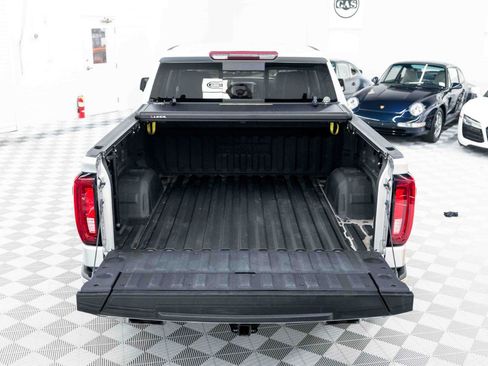 Used 2022 GMC Sierra 1500 SLT w/ SLT Premium Plus Package AWD/4WD image 97