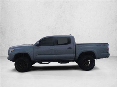 Used 2021 Toyota Tacoma TRD Sport w/ Technology Package image 8