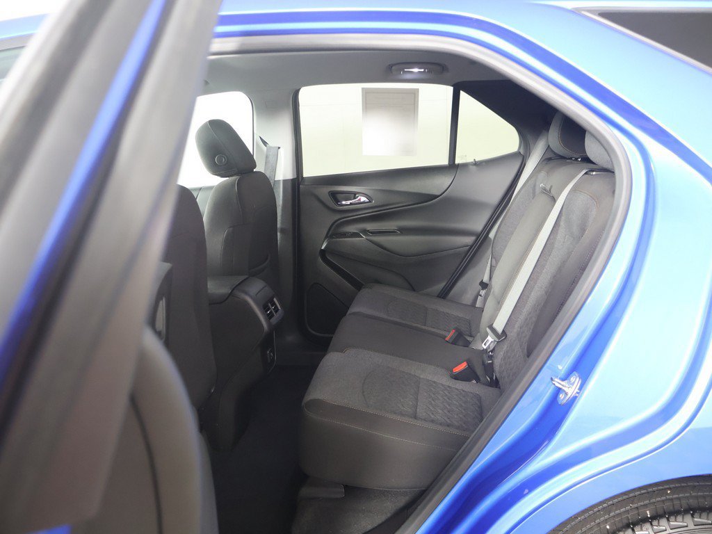 Used 2024 Chevrolet Equinox LT w/ LPO, Floor Liner Package FWD image 30