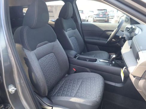 New 2026 Nissan Kicks SV w/ SV Premium Package FWD image 21