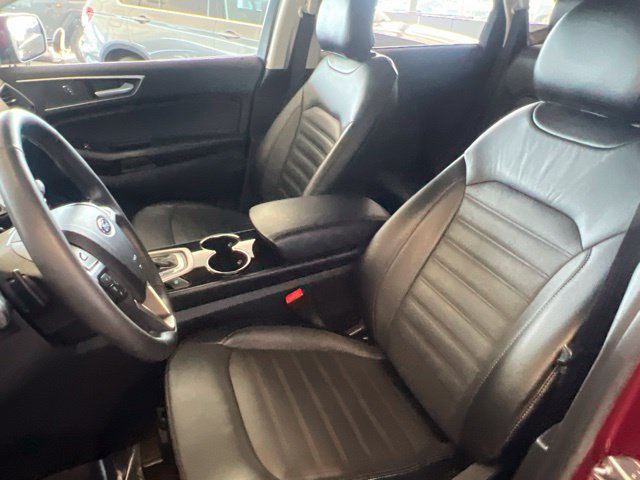 Used 2017 Ford Edge SEL w/ Equipment Group 201A FWD image 4