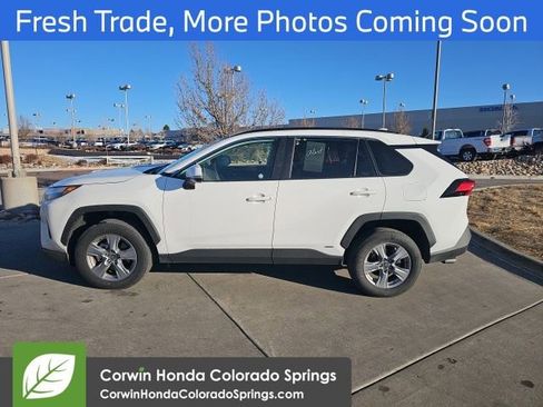 Used 2025 Toyota RAV4 XLE image 4