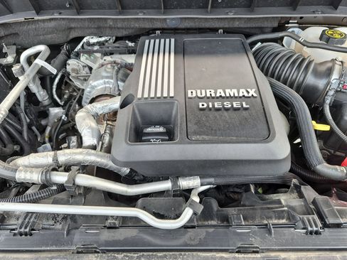 Certified 2022 Chevrolet Silverado 1500 LT AWD/4WD image 30