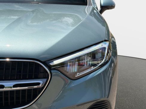New 2026 Mercedes-Benz GLC 300 image 9