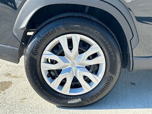 Certified 2025 Toyota Corolla Cross L image 7