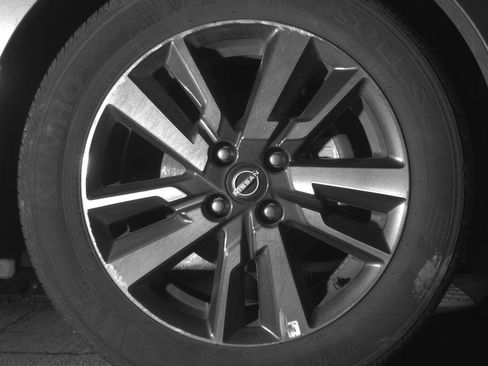 Used 2025 Nissan Versa SV FWD image 13