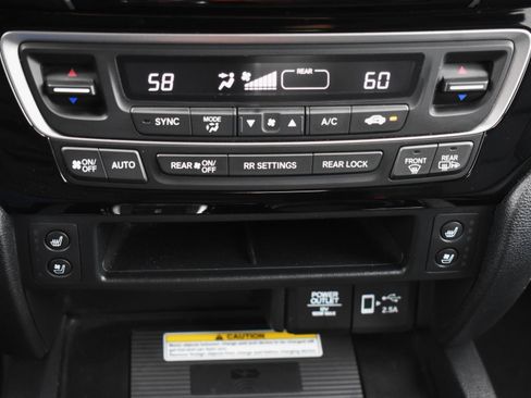 Used 2022 Honda Passport Elite image 9