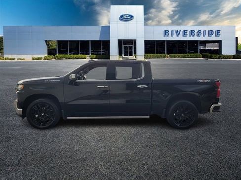 Used 2019 Chevrolet Silverado 1500 LTZ w/ Technology Package image 4