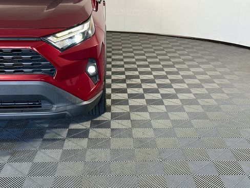 Used 2022 Toyota RAV4 XLE Premium FWD image 9