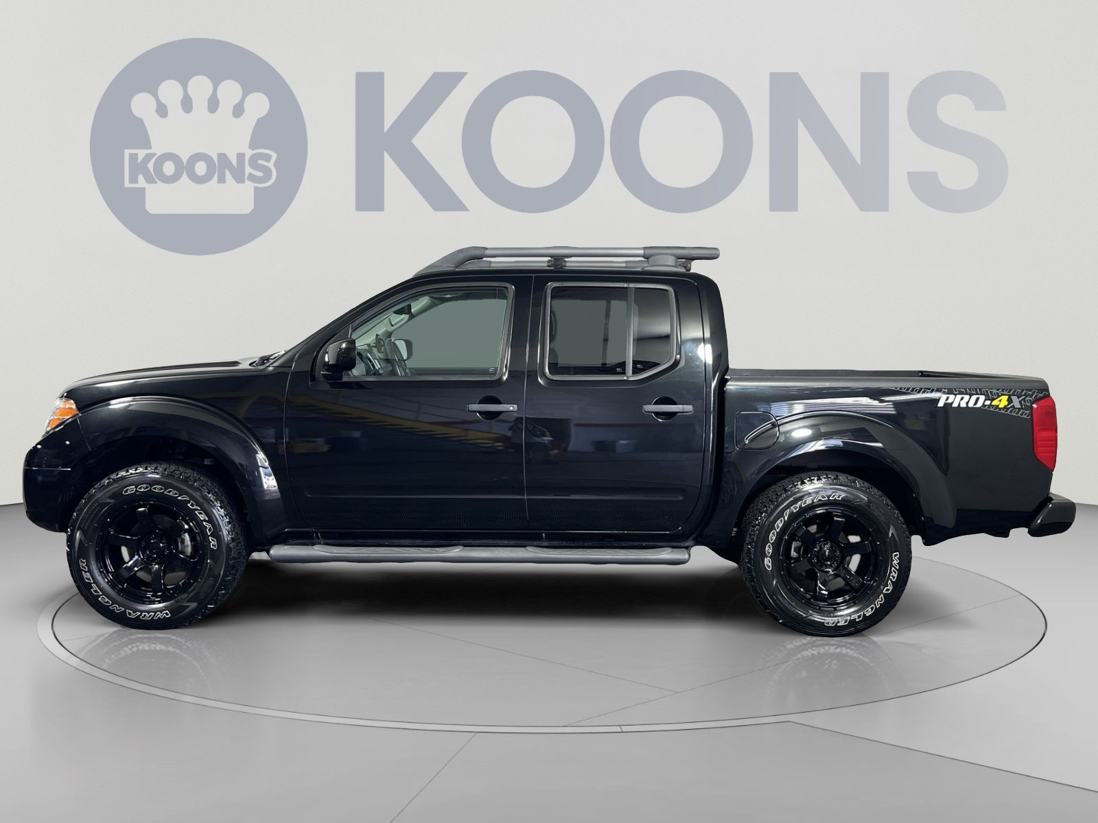 Used 2021 Nissan Frontier PRO-4X w/ Pro-4x Utility Package AWD/4WD image 2