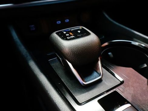 Certified 2025 Nissan Rogue SV AWD/4WD image 21