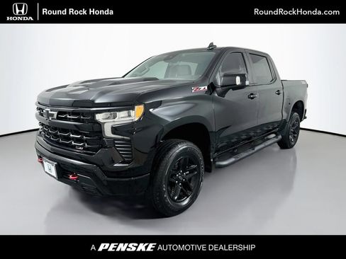 Used 2023 Chevrolet Silverado 1500 LT Trail Boss w/ LT Trail Boss Premium Package AWD/4WD image 1