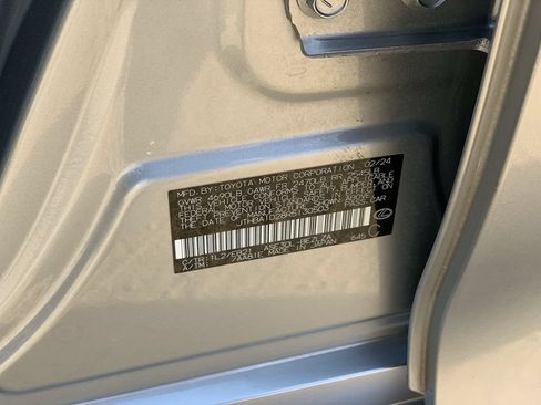 Used 2024 Lexus IS 300 RWD image 32
