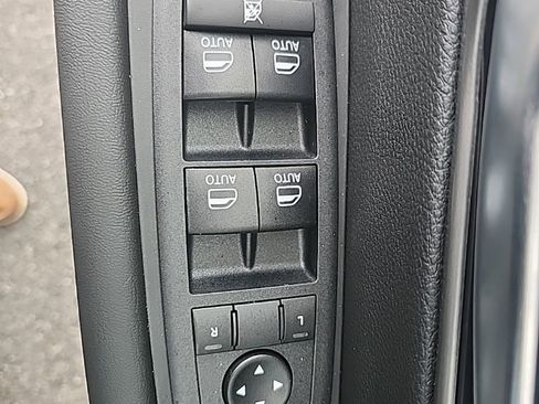 New 2026 Chrysler Pacifica Select image 28