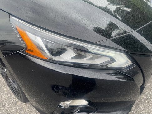 Used 2022 Nissan Altima 2.5 SR w/ Midnight Edition Package AWD/4WD image 7