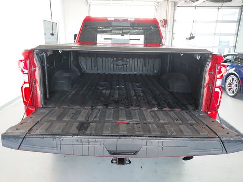 Used 2022 Chevrolet Silverado 2500 LTZ w/ LTZ Premium Package AWD/4WD image 27
