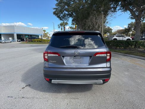Used 2019 Honda Pilot EX image 4