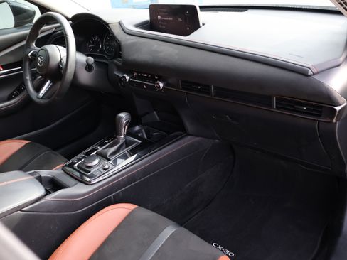 Used 2024 MAZDA CX-30 Carbon image 10