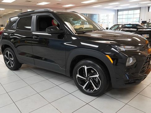 Used 2023 Chevrolet TrailBlazer RS w/ Convenience Package AWD/4WD image 13