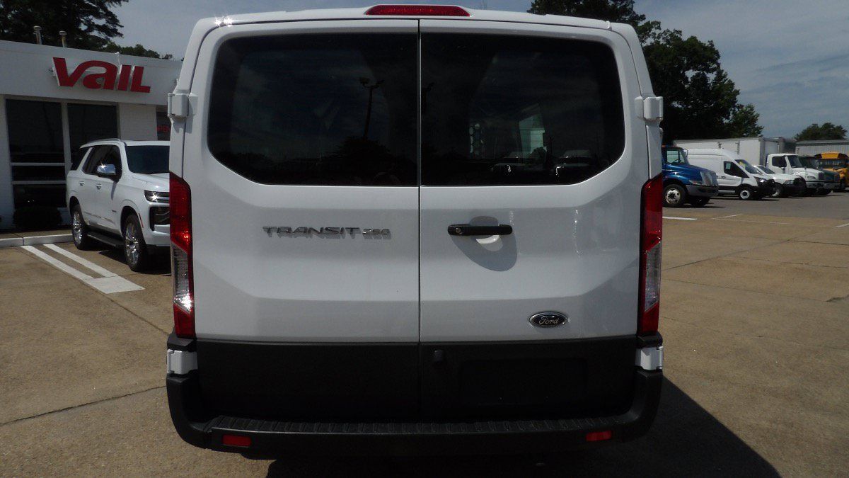 Used 2025 Ford Transit 250 Low Roof w/ Exterior Upgrade Package RWD image 3
