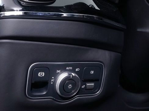 New 2026 Aston Martin DBX 707 image 19