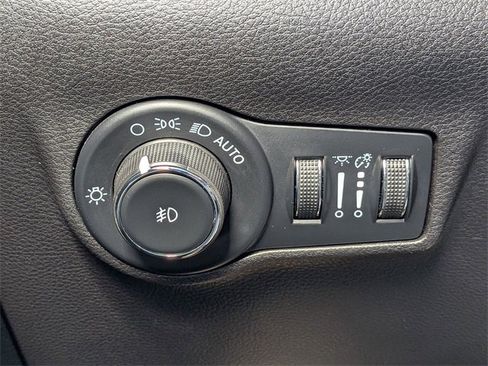 Used 2023 Jeep Compass Trailhawk image 21