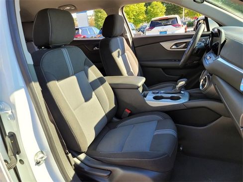Used 2023 Chevrolet Blazer LT image 16