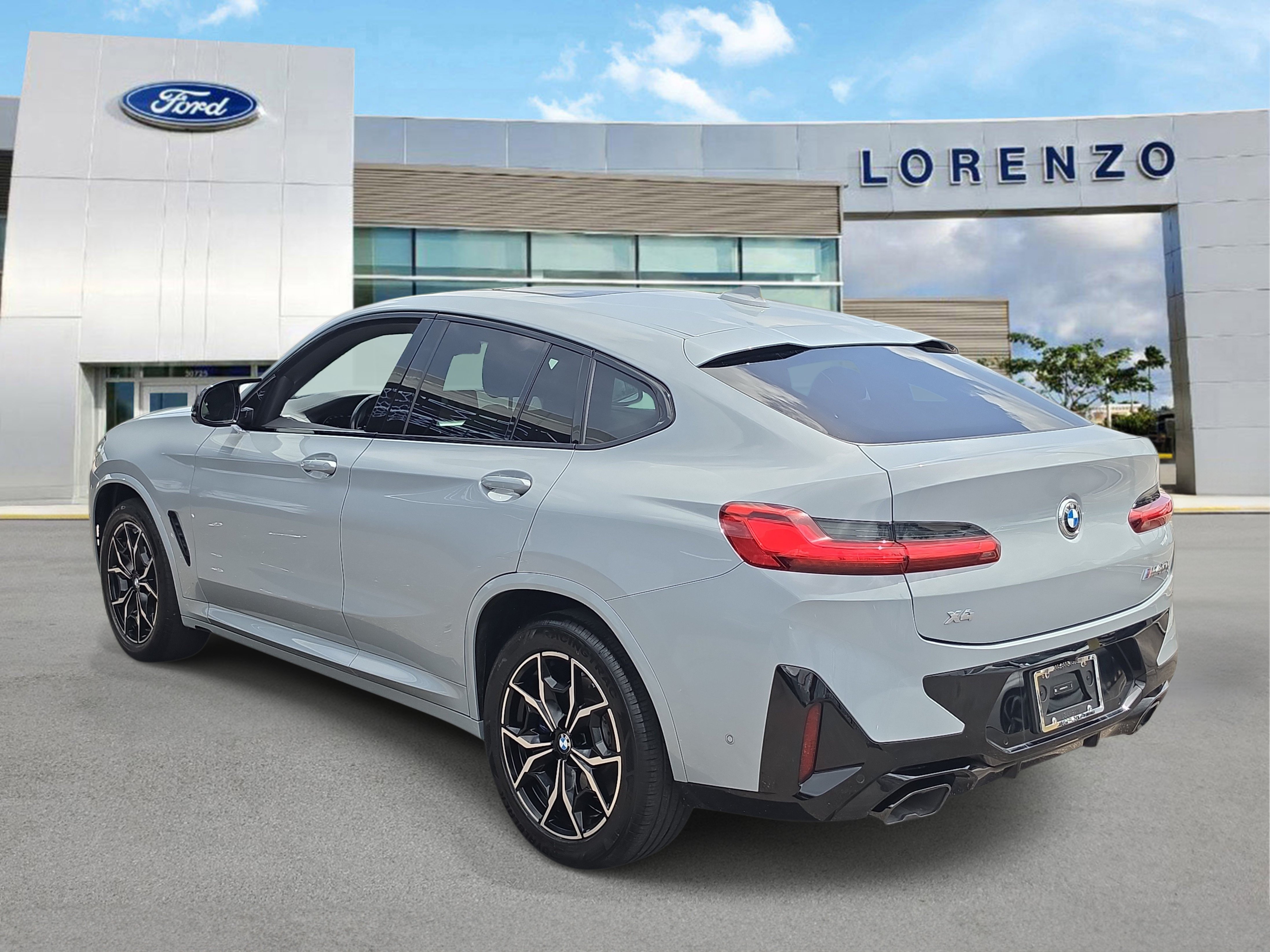 Used 2024 BMW X4 M40i w/ Premium Package AWD/4WD image 6