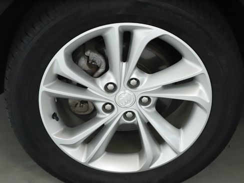 Used 2023 Buick Encore GX Preferred FWD image 37