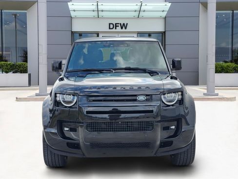 New 2026 Land Rover Defender 90 V8 image 2