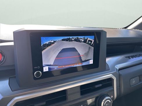 Used 2024 Toyota Tacoma TRD Sport image 38